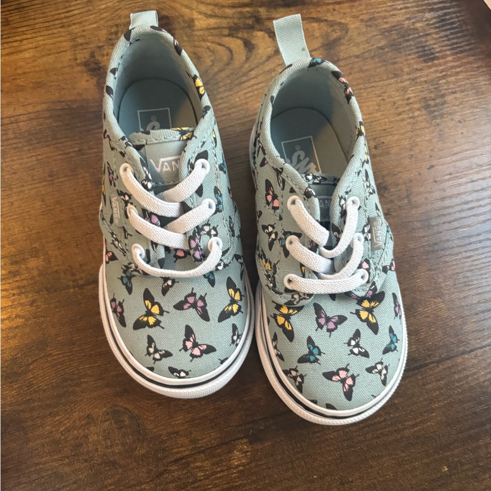 NWOT Vans toddler butterfly sneakers